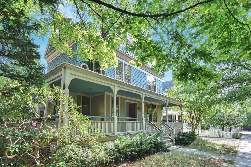 Property Photo:  14 Farragut Pl  NJ 07960 