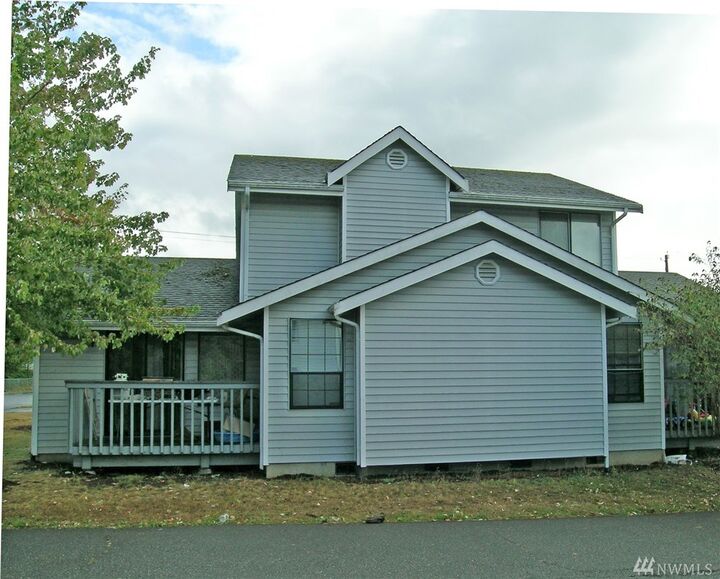 Property Photo:  2130 Texas St  WA 98229 