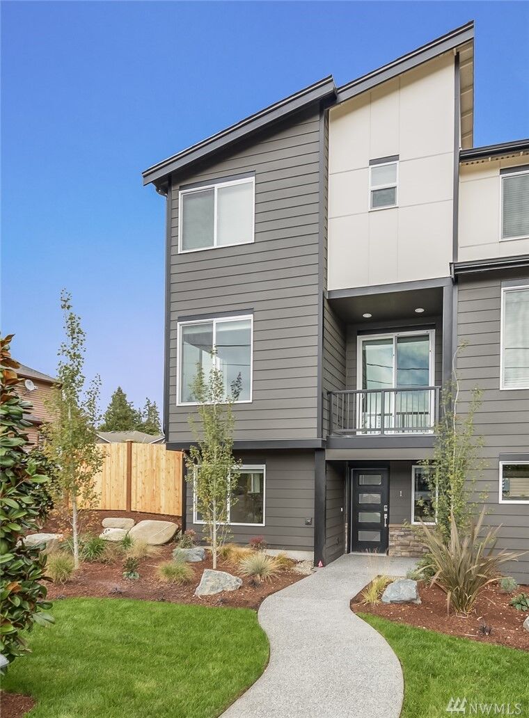 Property Photo:  14913 48th Avenue W F-4  WA 98026 