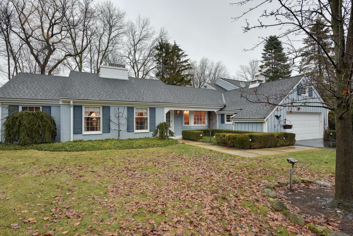 Property Photo:  1030 W Ravine Ln  WI 53217 