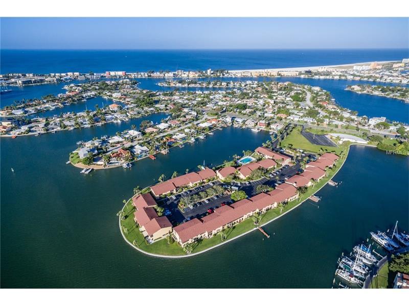 Property Photo:  550 Plaza Seville Court 94  FL 33706 