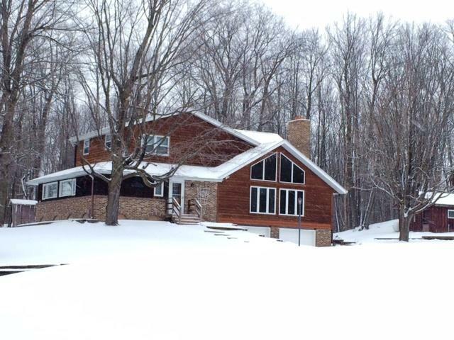 Property Photo:  6198 Riesch Rd  WI 53095-9106 