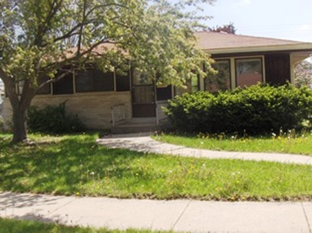 Property Photo: 6472 N 81st St WI 53223