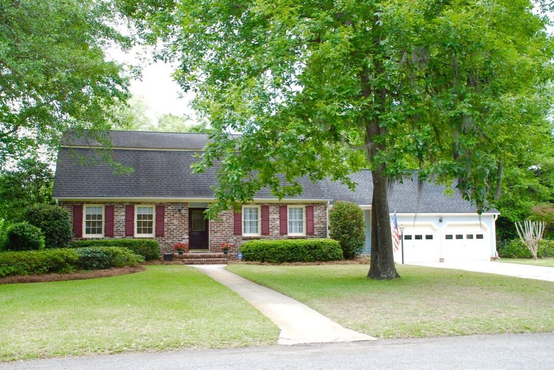 Property Photo: 1312 Winchester Drive SC 29407