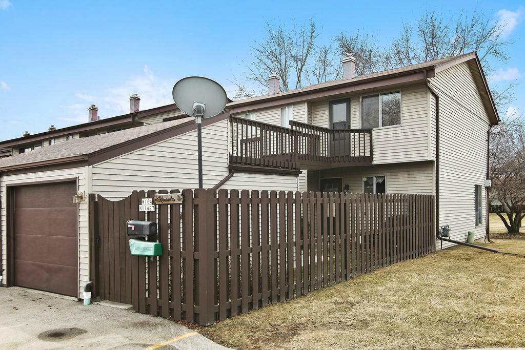 Property Photo:  W164n11497 Squire Ct  WI 53022 