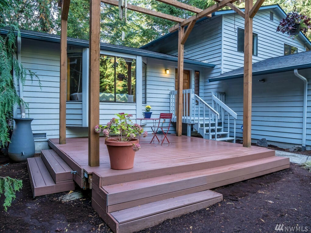 Property Photo:  5822 143rd St SW  WA 98026 