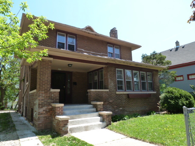 Property Photo: 3706 N 6th St WI 53212