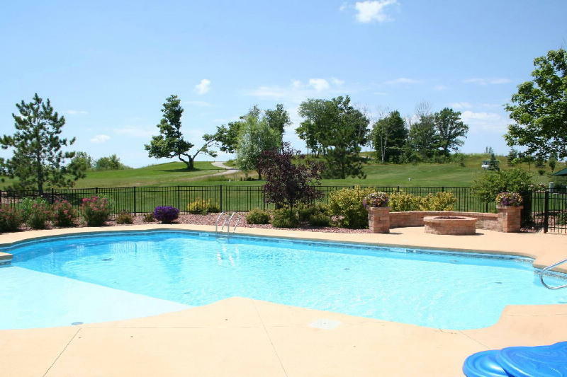 Property Photo:  S76w26075 Prairieside Dr  WI 53189 