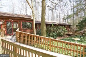 Property Photo:  215 Spring Street E  PA 17042 