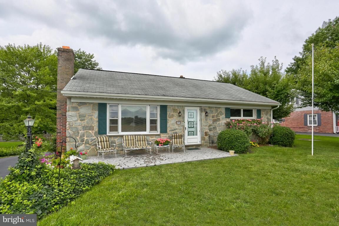 Property Photo:  40 Brethren Church Road  PA 17540 