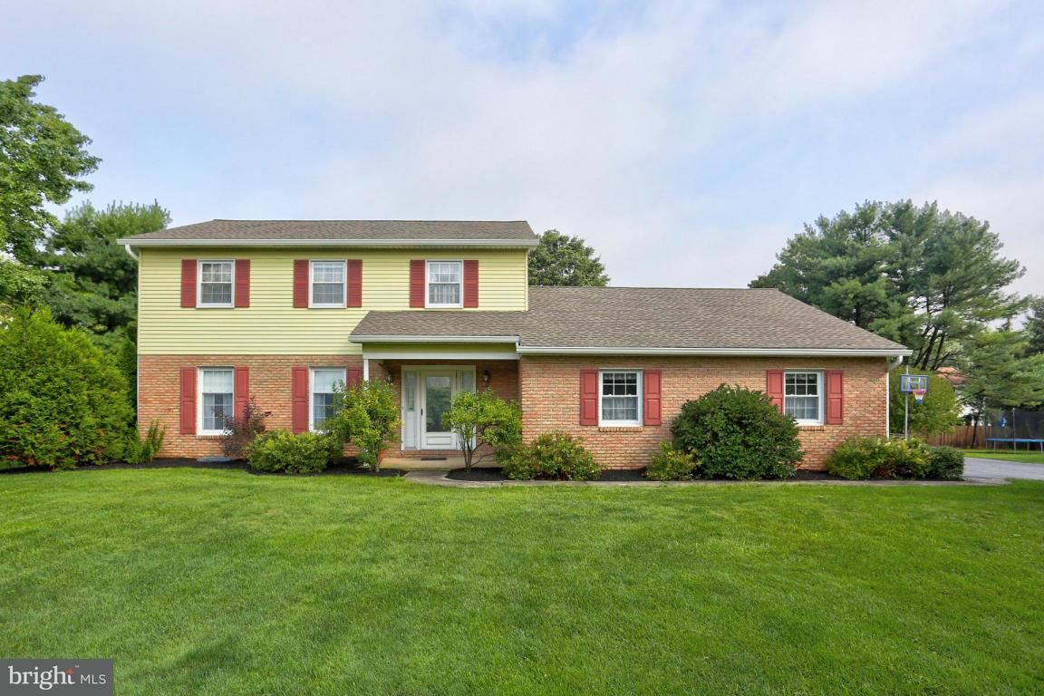 Property Photo:  437 Dolly Drive  PA 17601 