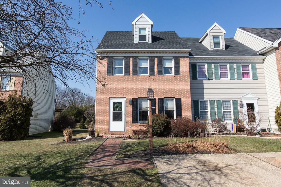Property Photo:  364 Cardinal Road  PA 17543 