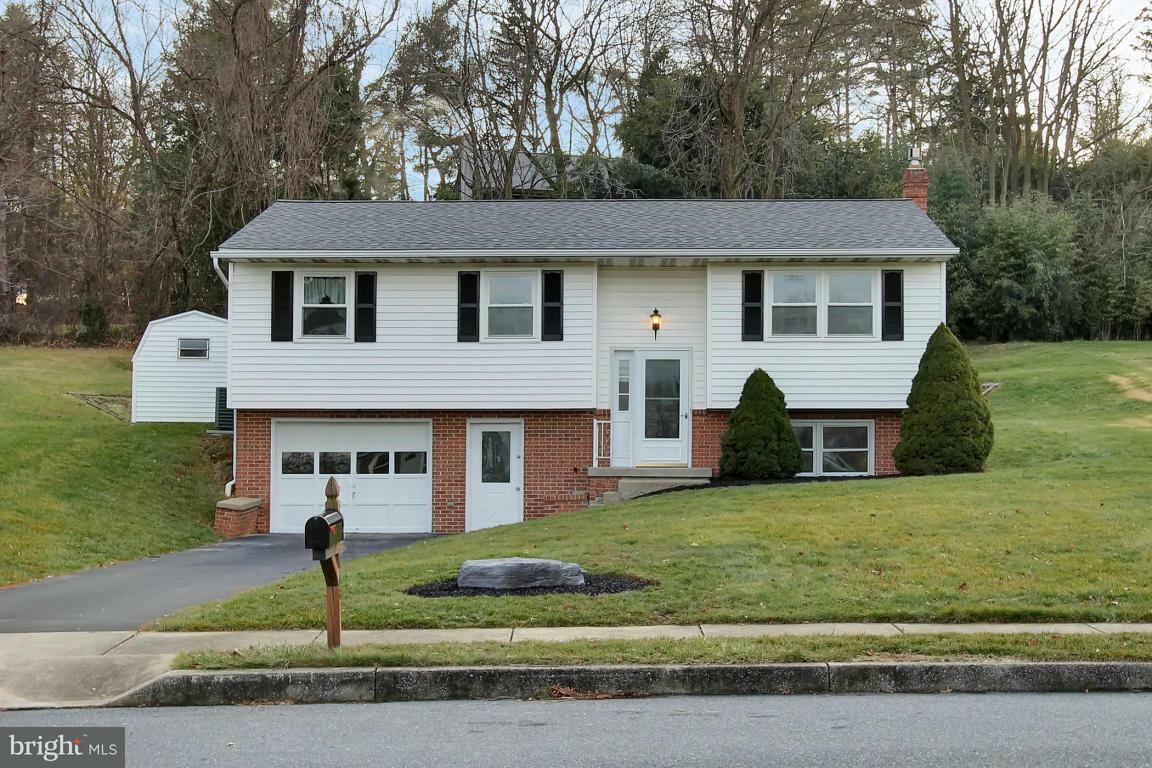 Property Photo: 46 Crescent Drive PA 17545