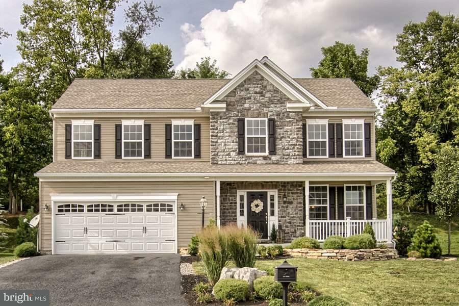 Property Photo:  24 Bethpage Drive  PA 17050 