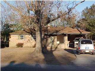 Property Photo:  215 Circle Drive  SC 29483 