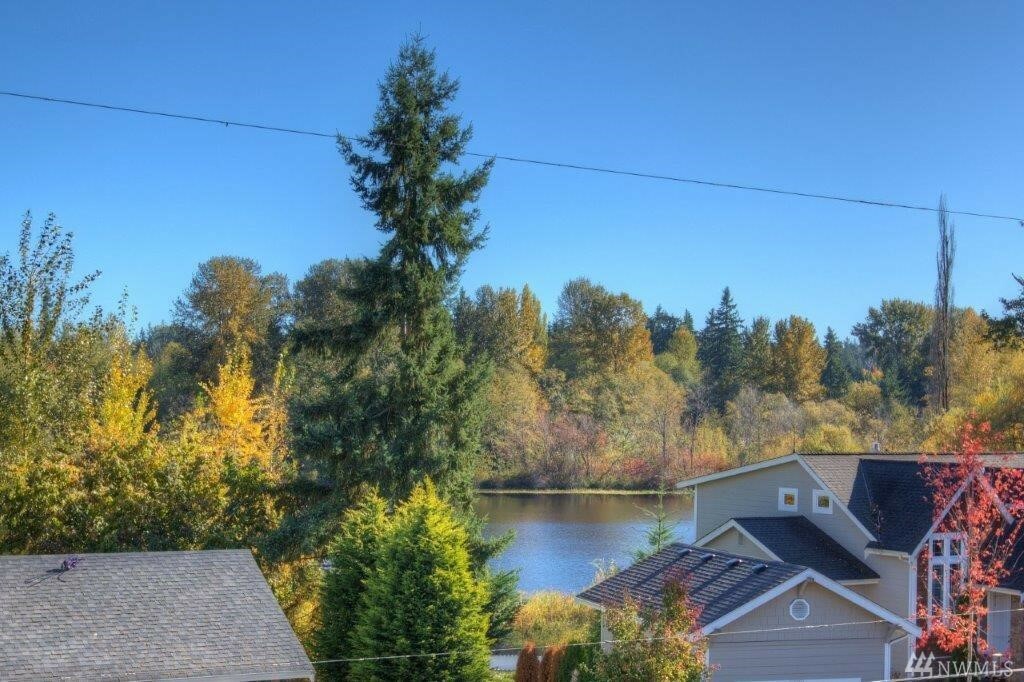 Property Photo:  9537 Slater Ave NE  WA 98033 