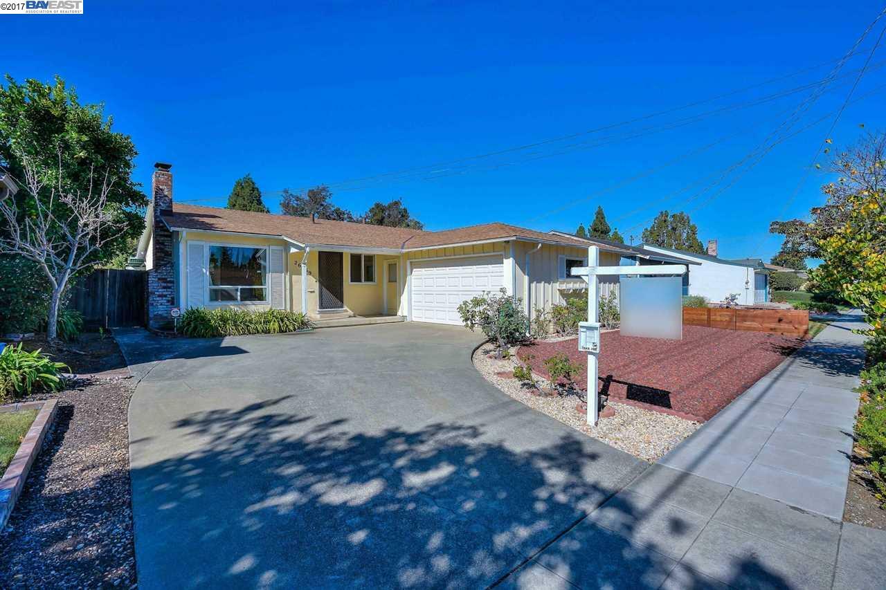 Property Photo:  26039 Gettysburg Ave  CA 94545 