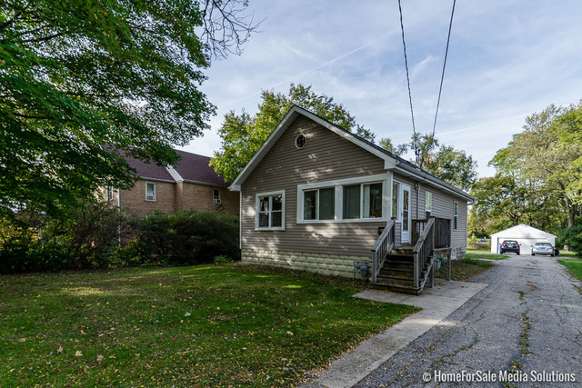 Property Photo:  1503 Hill Avenue  IL 60187 