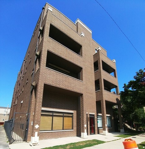 Property Photo:  2224 Touhy Avenue 4W  IL 60645 