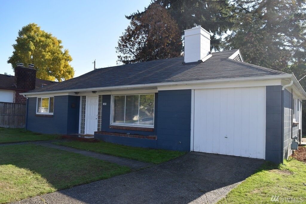 Property Photo:  129 Ruby St SE  WA 98501 