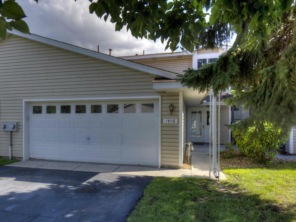 Property Photo:  1416 Hilo Avenue N  MN 55128 