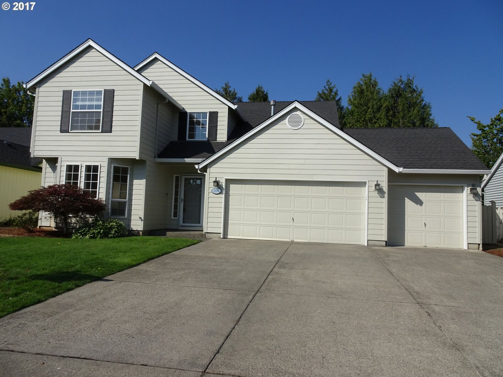 Property Photo: 2606 SE 169th Pl WA 98683