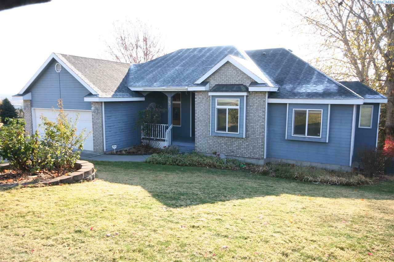 Property Photo:  231 Rachel Rd.  WA 99338 