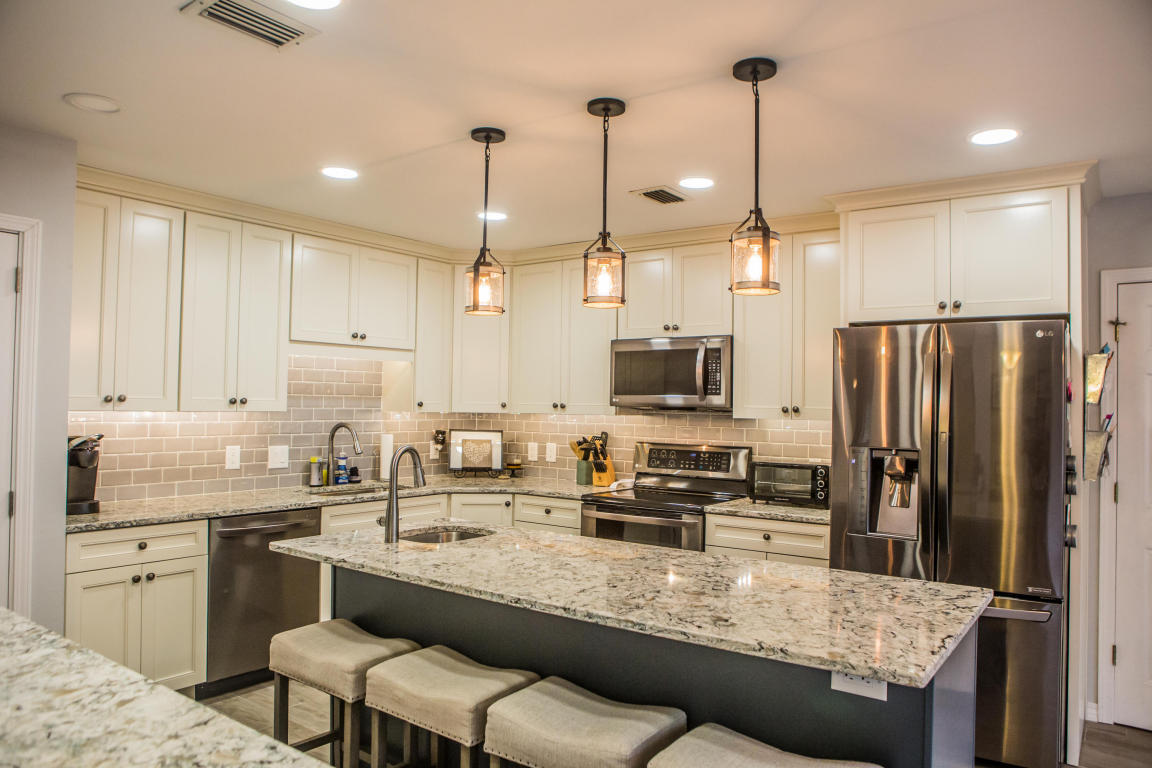 Property Photo: 207 Galway Drive FL 32578