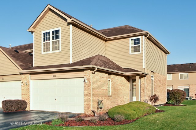 Property Photo:  18517 Bellagio Circle  IL 60477 