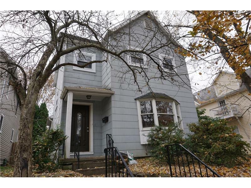 Property Photo:  470 Poplar Street  PA 15147 