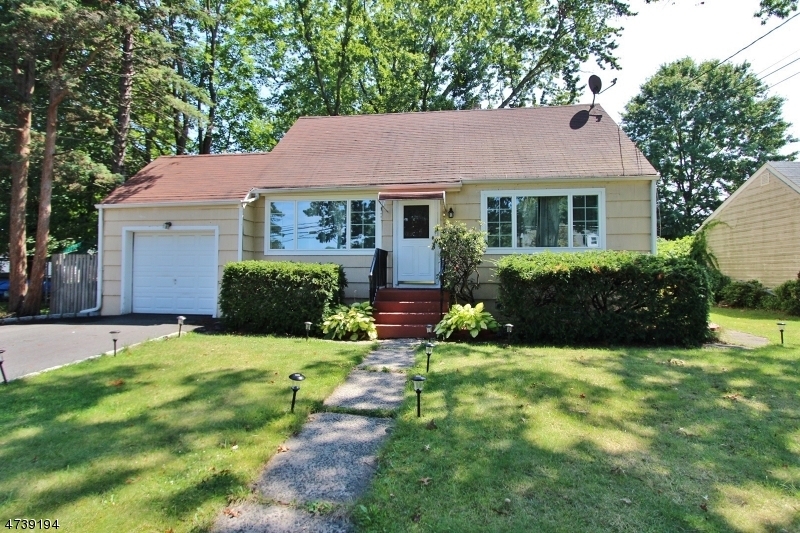 Property Photo:  2001 Plainfield Ave  NJ 07080 