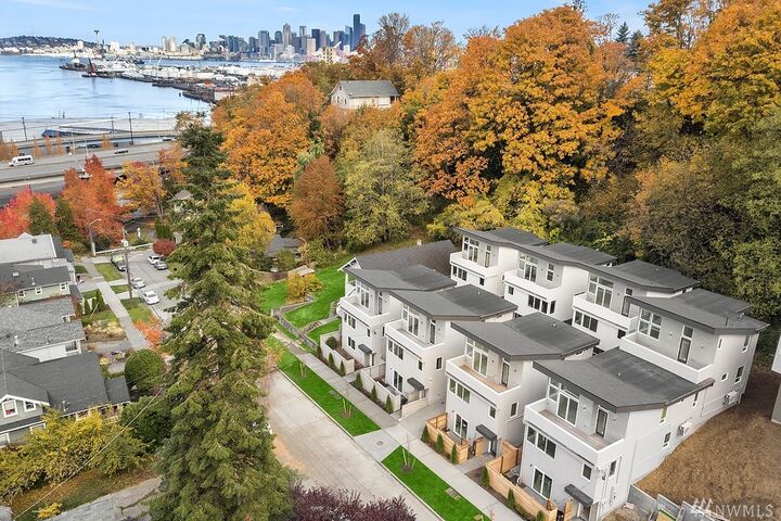 3806 B 22nd Ave SW  Seattle WA 98106 photo