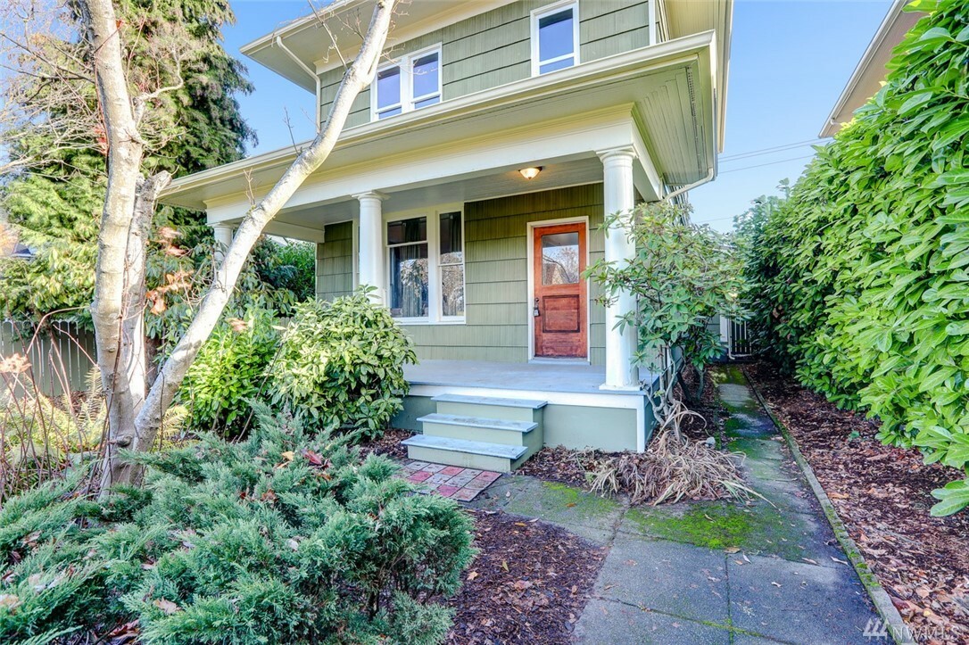 Property Photo:  1909 N Prospect St  WA 98406 