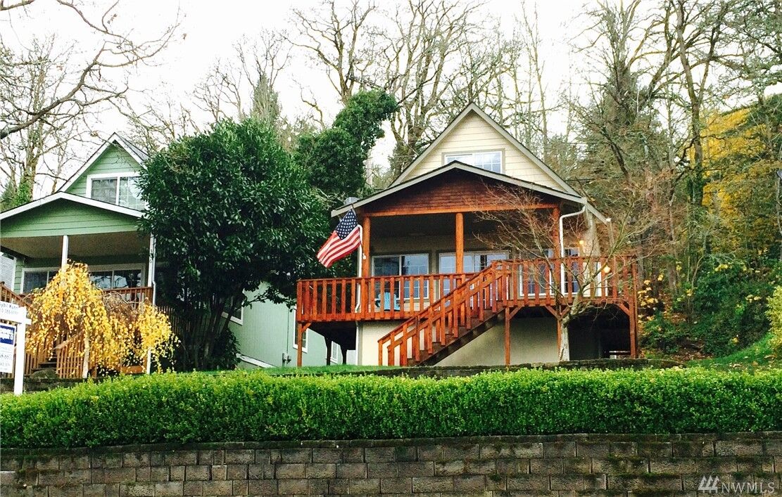 Property Photo: 292 NE Washington Ave WA 98532