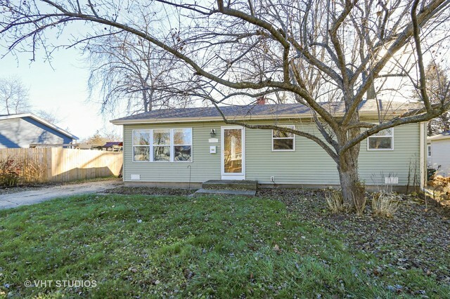 Property Photo:  503 Bobby Lane  IL 60060 