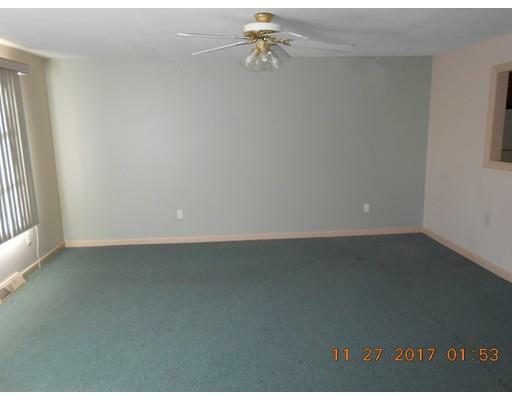 Property Photo:  34 Yorktown Ct 34  MA 01020 