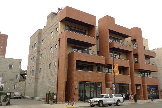 Property Photo:  1412 W Chicago Avenue 4W  IL 60642 