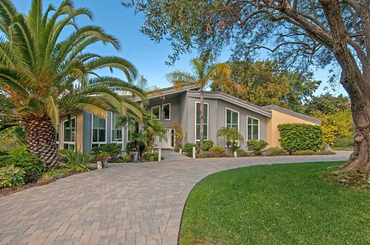 Property Photo:  12922 Polvera Ct  CA 92128 