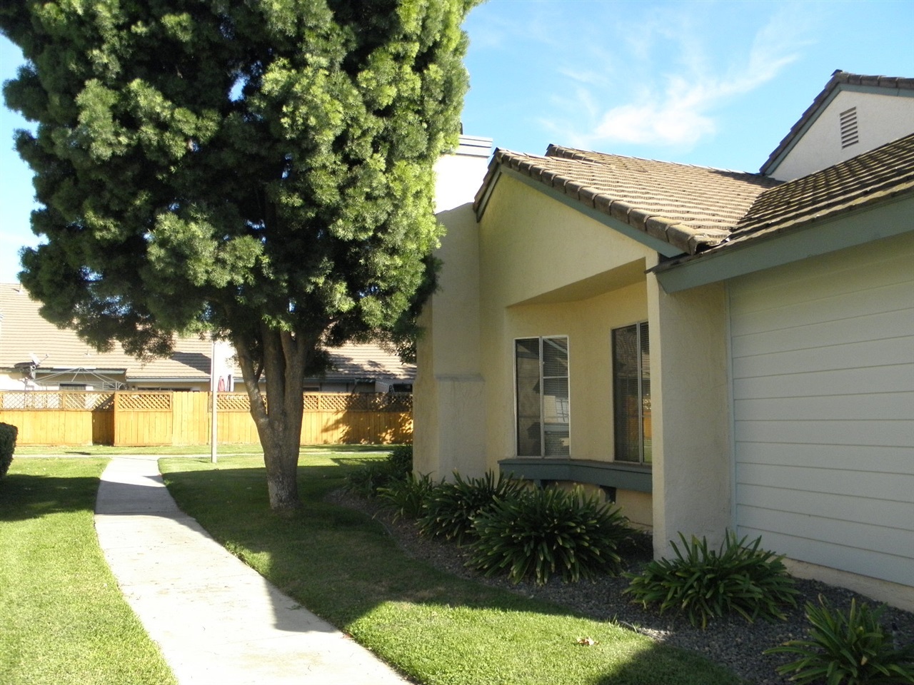 Property Photo:  420 Nantucket Glen  CA 92027 