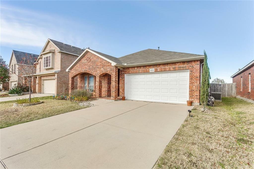 Property Photo:  4808 Barberry Tree Cove  TX 76036 