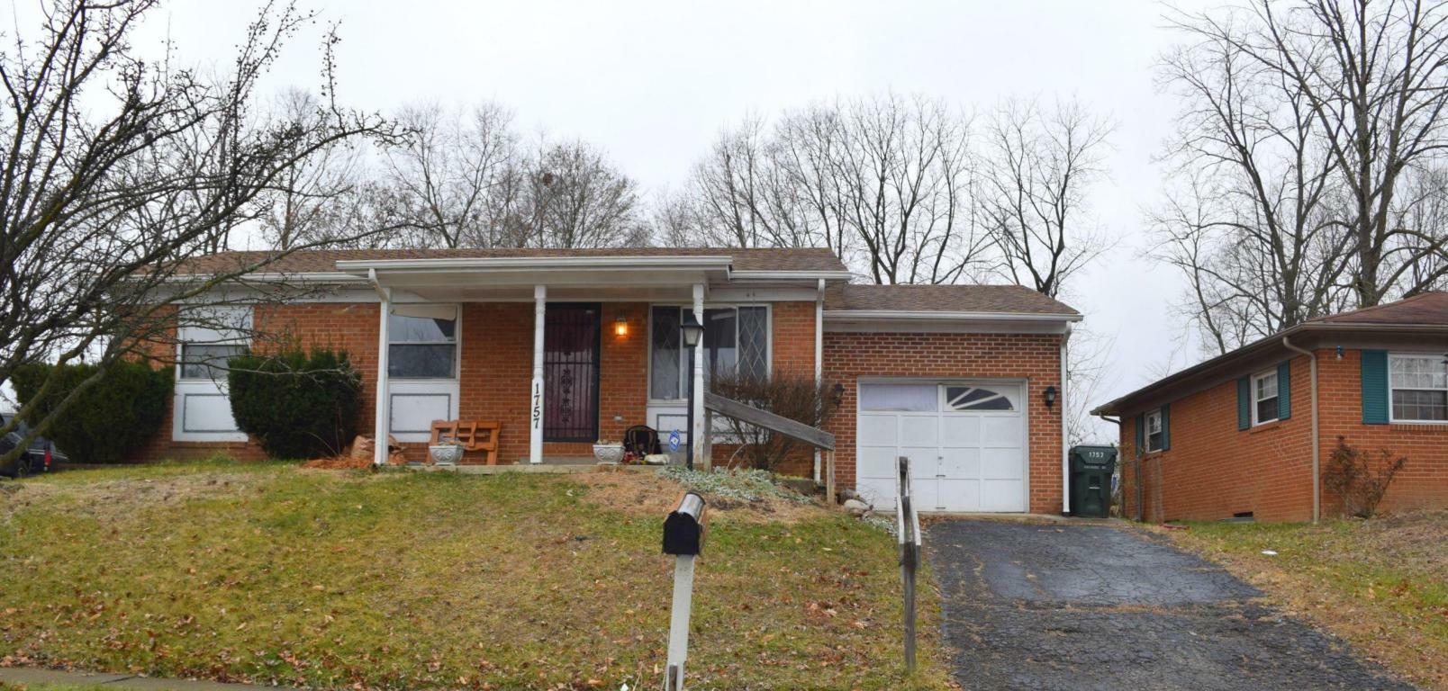 Property Photo:  1757 Creekside Drive  OH 43223 