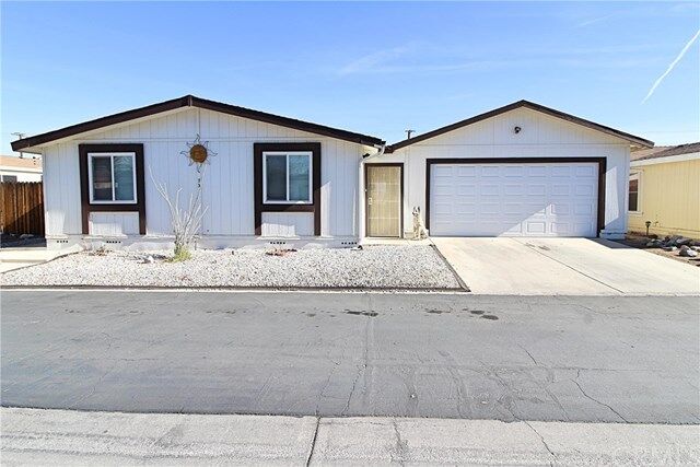 Property Photo:  21621 Sandia Rd. 73  CA 92308 