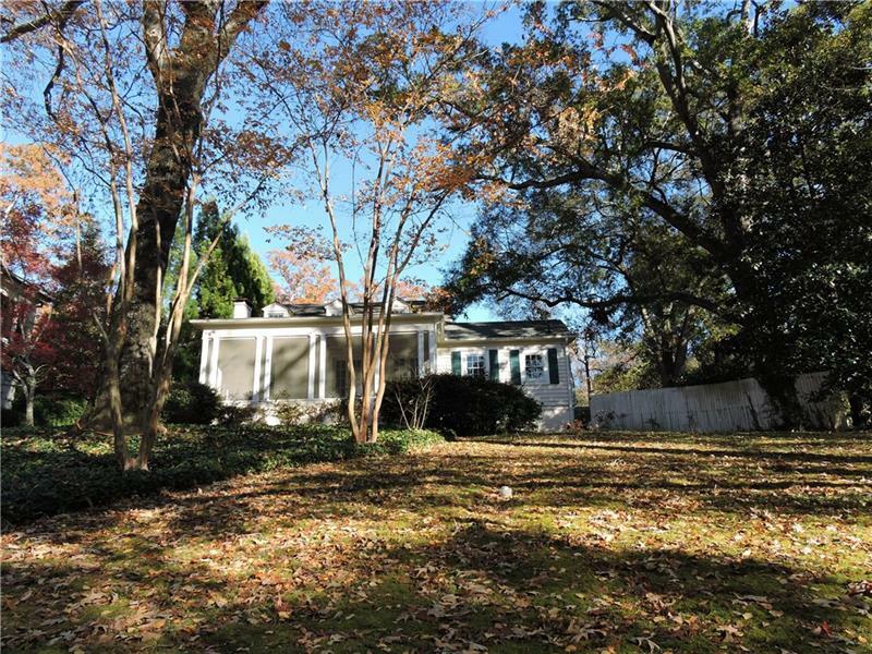 Property Photo:  2545 Potomac Avenue NE   30305 