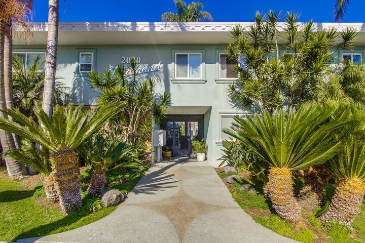 Property Photo: 2020 Diamond Street 13 CA 92109