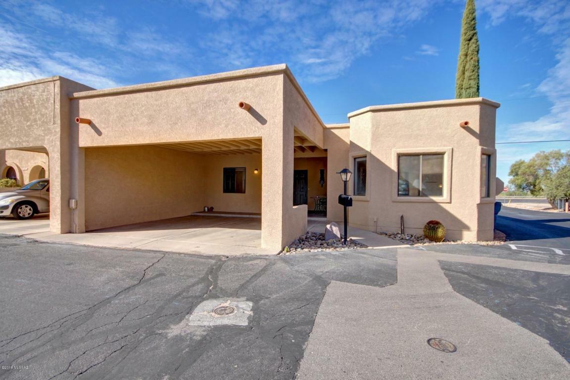 Property Photo:  8687 N Avenida Amatista  AZ 85704 