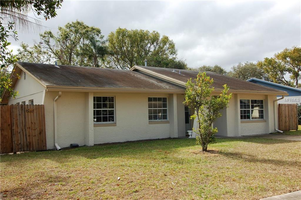Property Photo: 121 N Alderwood Street FL 32708