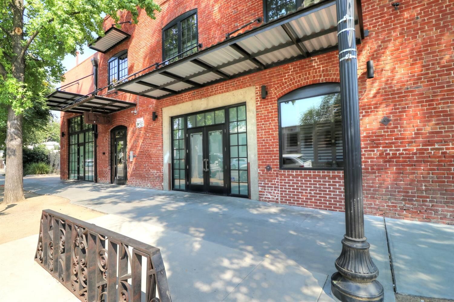 Property Photo:  1725 14th Street 202  CA 95811 