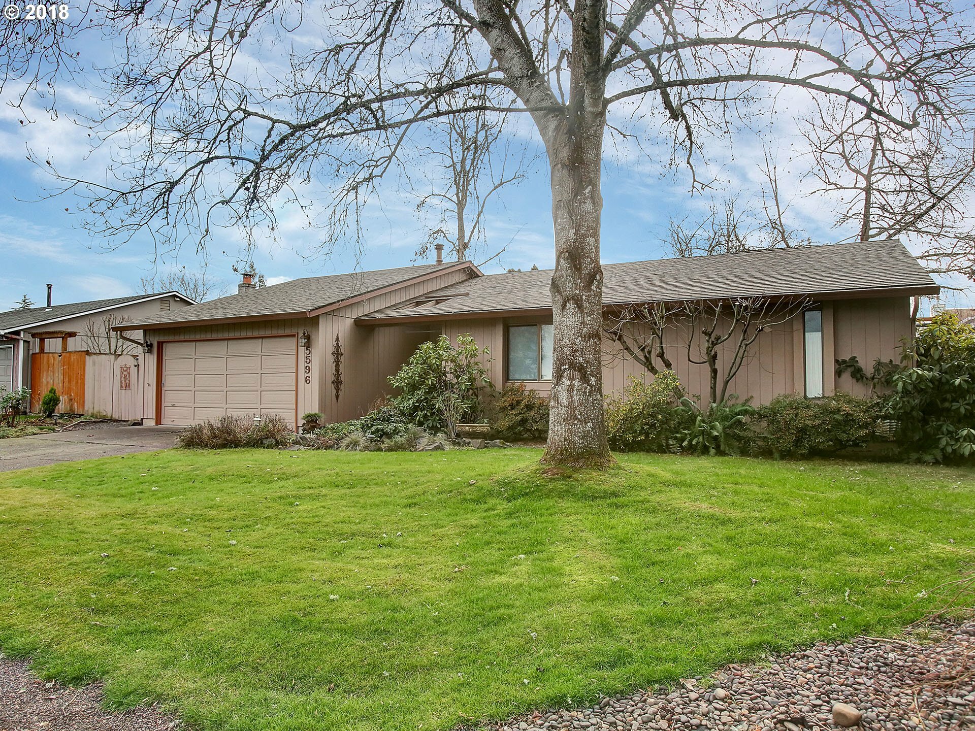 Property Photo:  5596 SE Hacienda St  OR 97123 