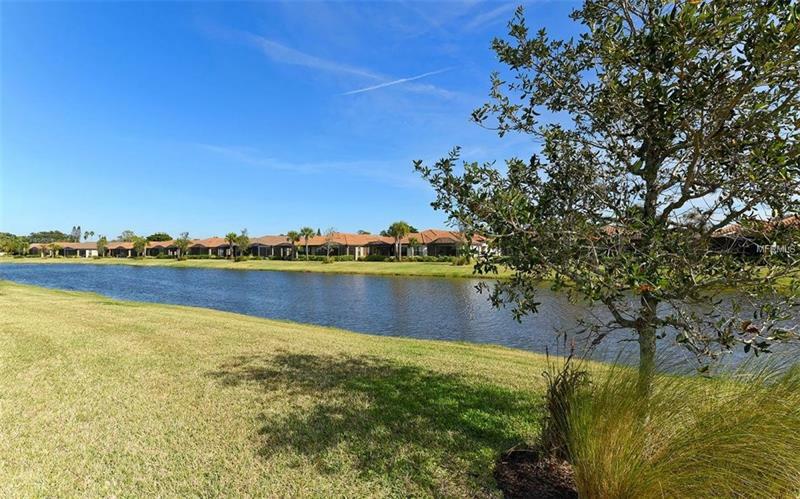 Property Photo:  8284 Varenna Drive  FL 34231 