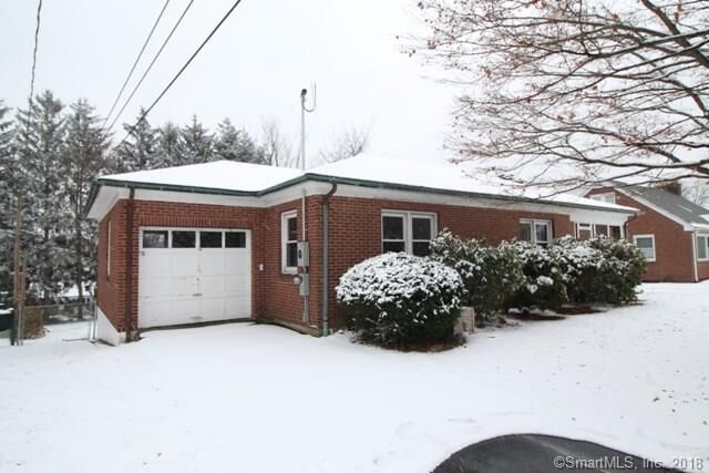 Property Photo:  131 Maple Avenue  CT 06450 